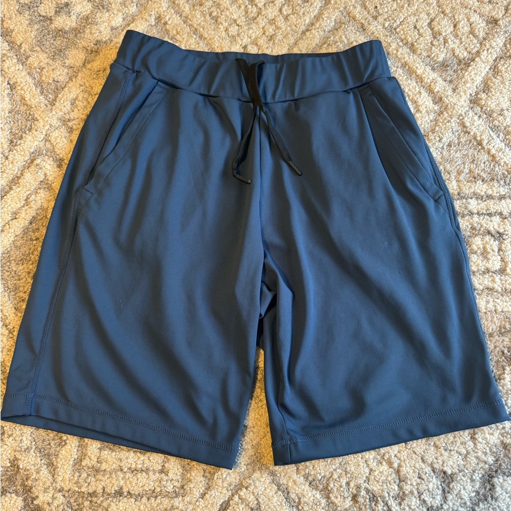 32 Degrees Navy Blue Athletic Shorts